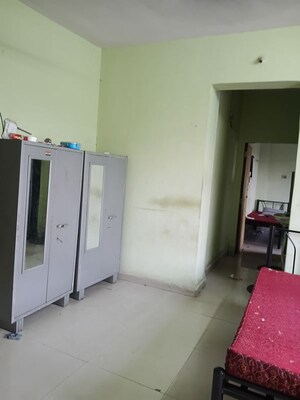 Room in 1 BHK Apartment at Koliwada – for Rent