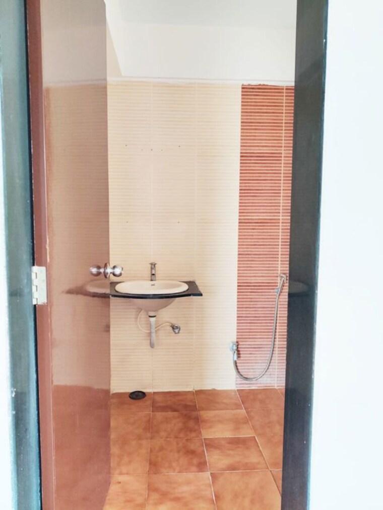Bathroom, krish-the-pavillion 1 Bedroom 560 Sq.Ft. Apartment In Kharadi Pune 10751420