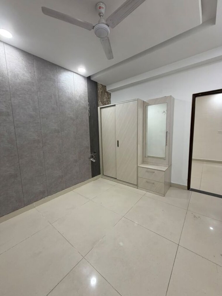 Room, motia-blue-ridge 3 Bedroom 112 Sq.Yd. Builder Floor In Dhakoli Zirakpur 10751477