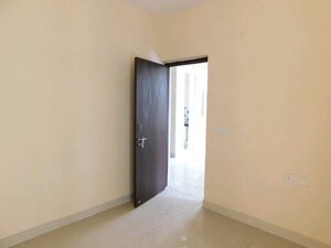 Room in 3 BHK Apartment at Uninav Bliss, Raj Nagar Extension – for Sale