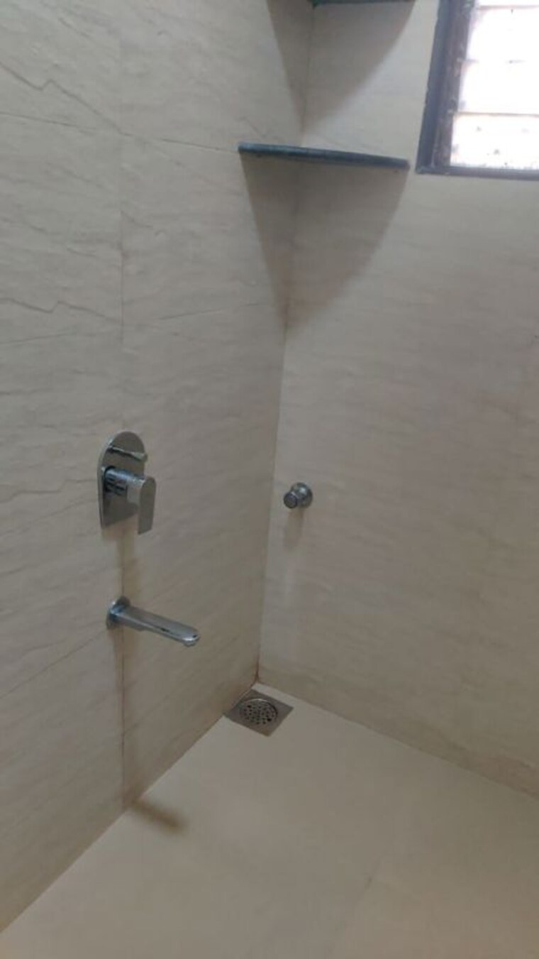 Bathroom, hiranandani-princeton-chs 1 Bedroom 600 Sq.Ft. Apartment In Powai Mumbai 10751509