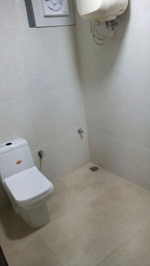 Bathroom in 3 BHK Apartment at Neeladri Mahal, Jayamahal Extn – for Rent