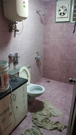 Bathroom in 3 BHK Apartment at Neeladri Mahal, Jayamahal Extn – for Rent