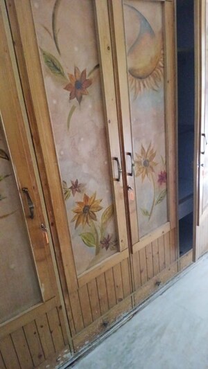 Furnished Amenities in 3 BHK Apartment at Neeladri Mahal, Jayamahal Extn – for Rent