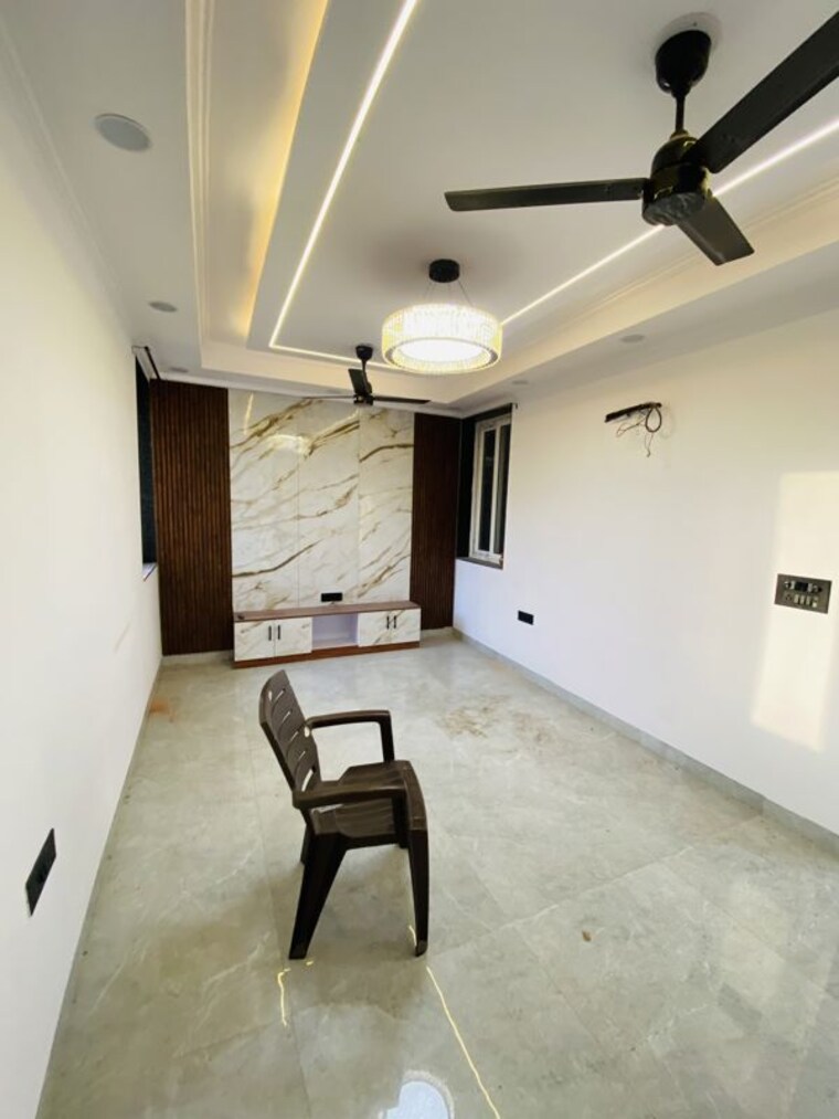 Room, sector 3 dwarka 3.5 Bedroom 1800 Sq.Ft. Apartment In Sector 3 Dwarka Delhi 10751540