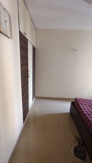 Furnished Amenities in 1 BHK Apartment at Kalpataru Hills, Manpada – for Rent