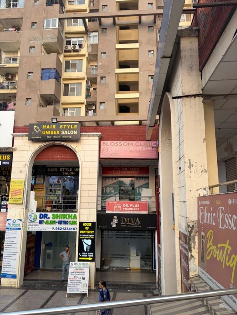Exterior View, paramount-floraville Commercial Shop 440 Sq.Ft. In Sector 137 Noida 10751546