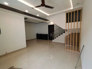 Living Room in 3 BHK Apartment at Patiala Road – for Rent
