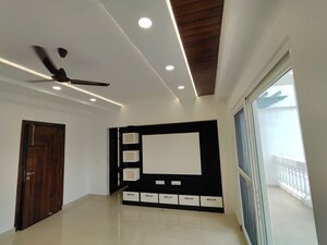 Room in 3 BHK Apartment at Patiala Road – for Rent