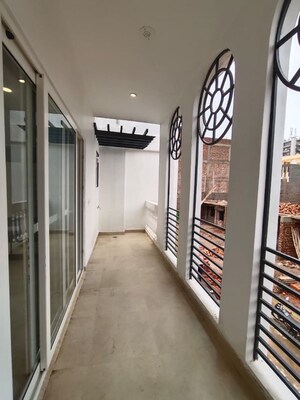 Balcony in 3 BHK Apartment at Patiala Road – for Rent