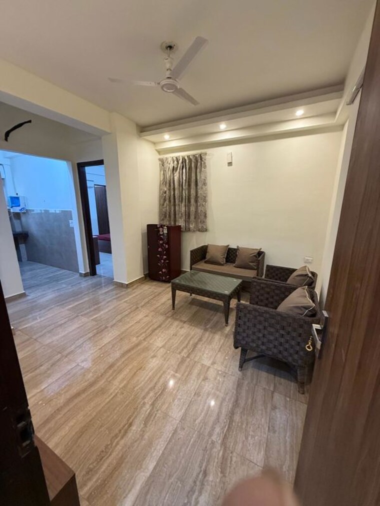 Bedroom, sector 46 2 Bedroom 200 Sq.Yd. Builder Floor In Sector 46 Gurgaon 10751581