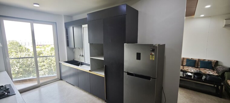 Kitchen, bptp-amstoria 4 Bedroom 272 Sq.Yd. Builder Floor In Sector 102 Gurgaon 10751562