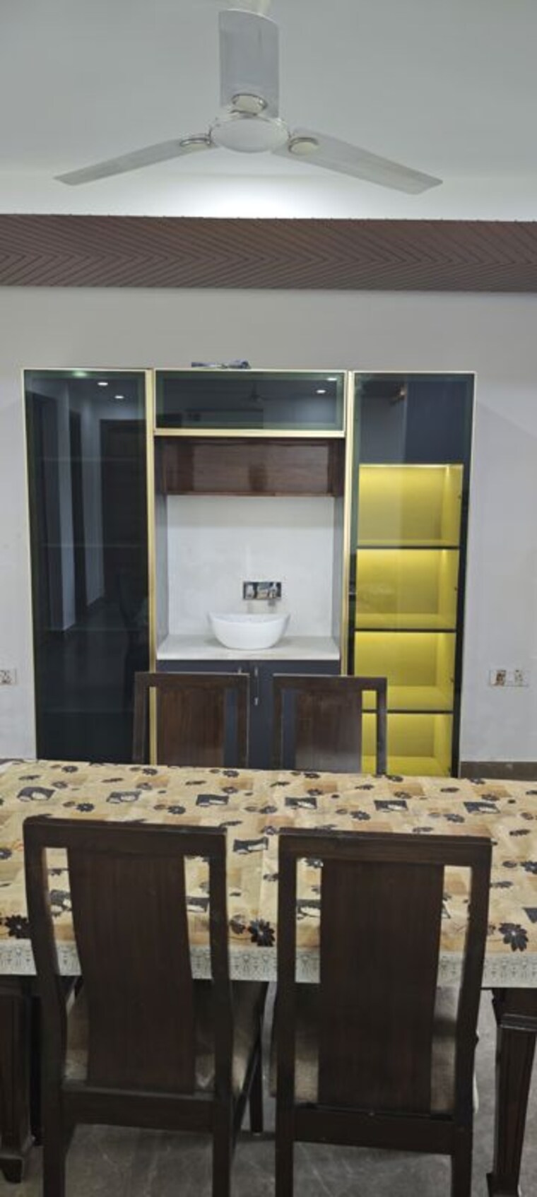 Dining area, bptp-amstoria 4 Bedroom 272 Sq.Yd. Builder Floor In Sector 102 Gurgaon 10751562