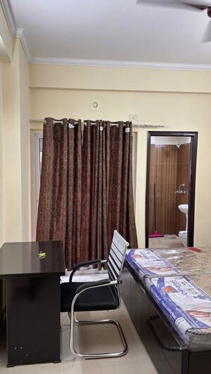 Bedroom in 3.5 BHK Apartment at Aims Golf City, Sector 75 – for Rent