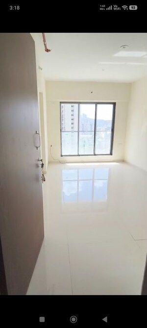 Room in 2 BHK Apartment at Lodha Amara Tower 44, Kolshet Road – for Sale