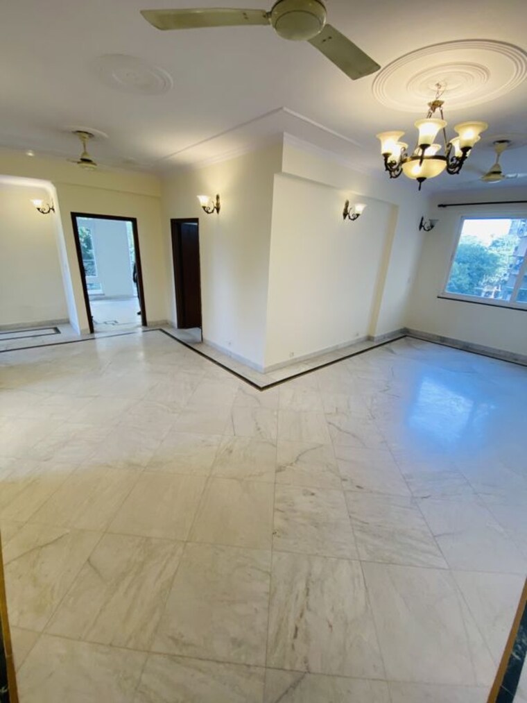 Room, sector 3 dwarka 3 Bedroom 1800 Sq.Ft. Apartment In Sector 3 Dwarka Delhi 10751599