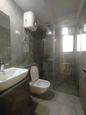 Bathroom in 3 BHK Apartment at M3M Heights, Sector 65 – for Sale