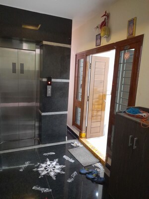 Lift in 3 BHK Apartment at Secunderabad – for Sale