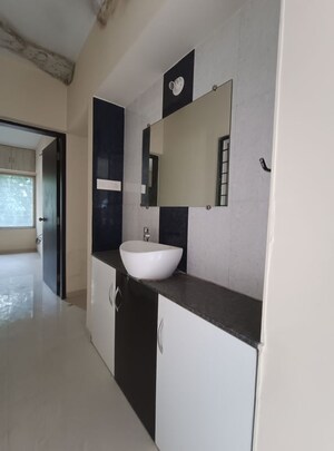 Attached Bathroom in 3.5 BHK Apartment at Parvati Gaon – for Sale