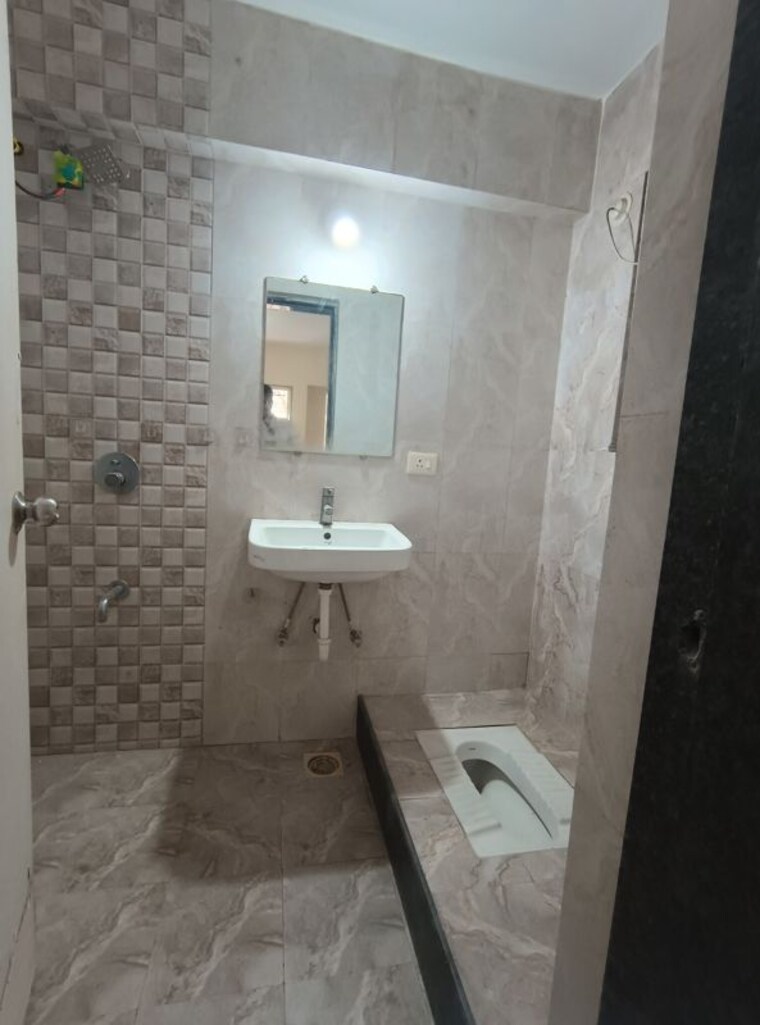 Bathroom, parvati gaon 3.5 Bedroom 2466 Sq.Ft. Apartment In Parvati Gaon Pune 10751539