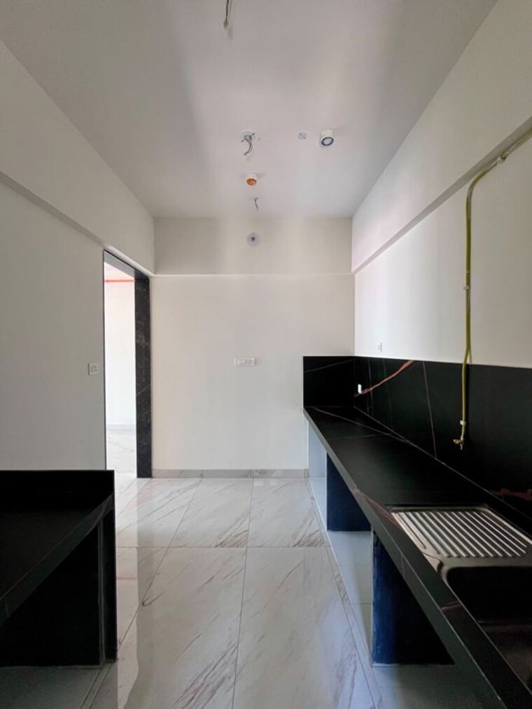 Kitchen, raymond-the-invictus-by-gs 3 Bedroom 1650 Sq.Ft. Apartment In Pokhran Road No One Thane 10751622