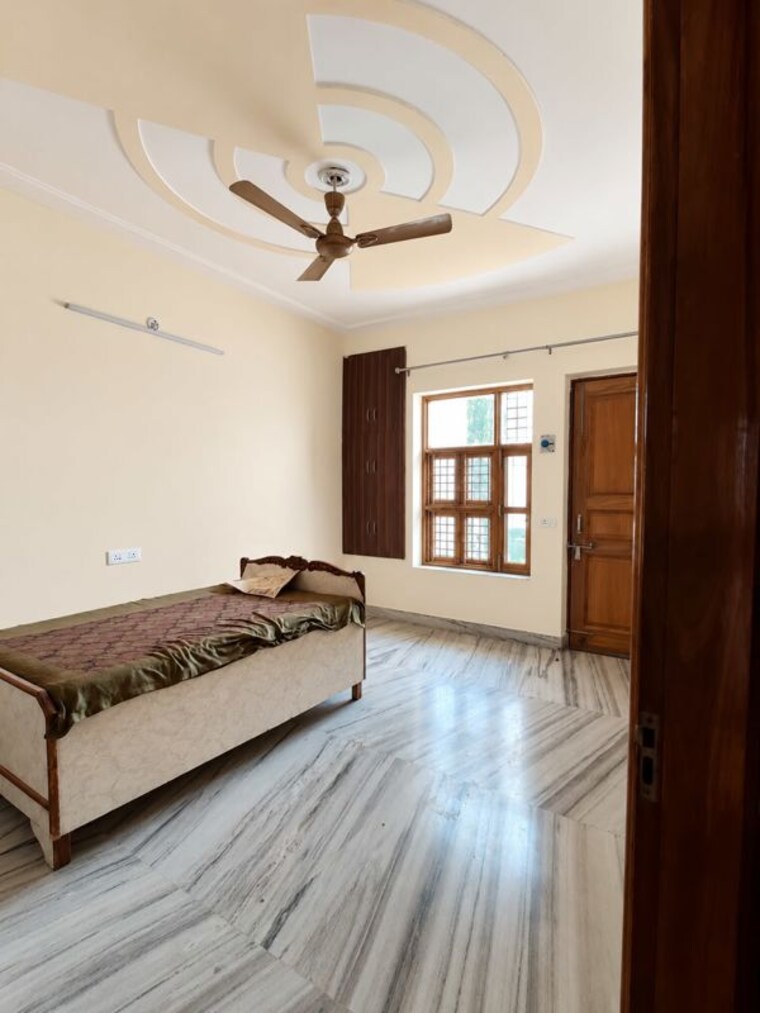 Bedroom, delta ii greater noida 3 Bedroom 200 Sq.Yd. Builder Floor In Delta Ii Greater Noida Greater Noida 10751627