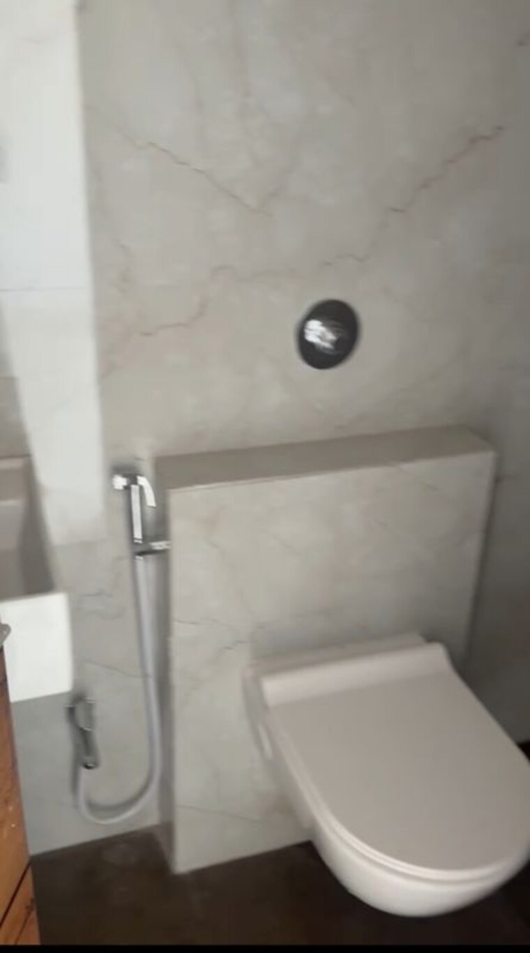 Bathroom, hind-service-industries-premises 1 Bedroom 550 Sq.Ft. Apartment In Dadar West Mumbai 10751613