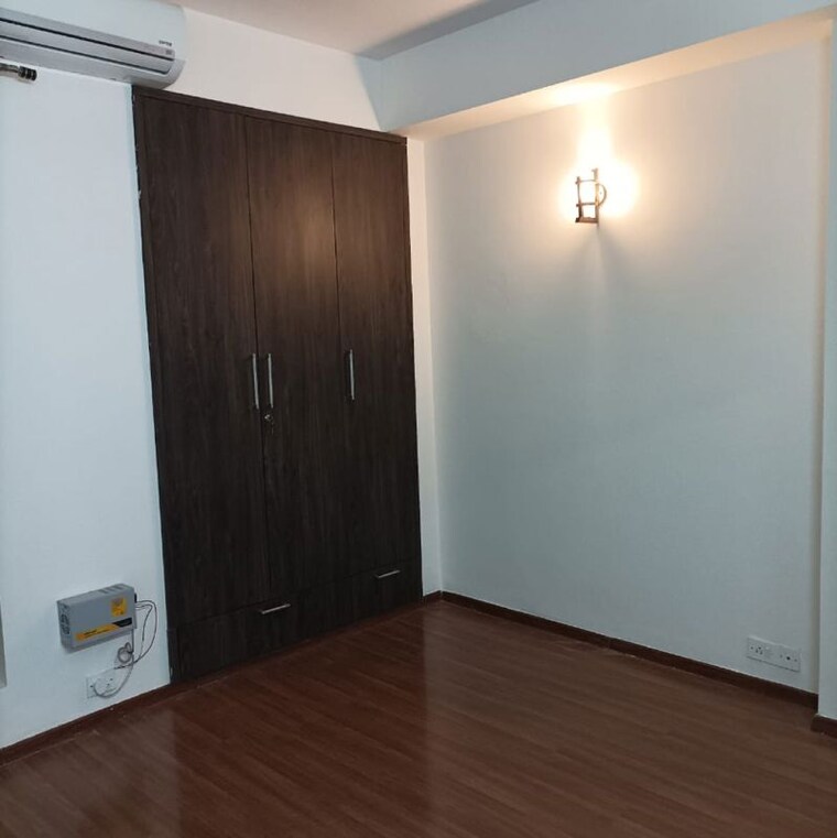 Room, emaar-palm-terraces-select 4 Bedroom 2410 Sq.Ft. Apartment In Sector 66 Gurgaon 10751658