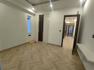 Room in 3 BHK Apartment at Raj One Good Earth, Sector 71 – for Rent