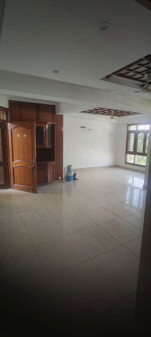 Hall in 3 BHK Independent House at Sector 5 – for Rent