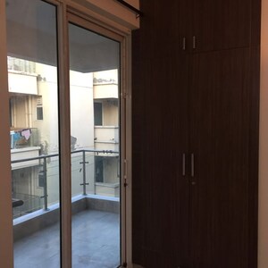 Room in 3 BHK Apartment at Ansal API Esencia, Sector 67 – for Rent