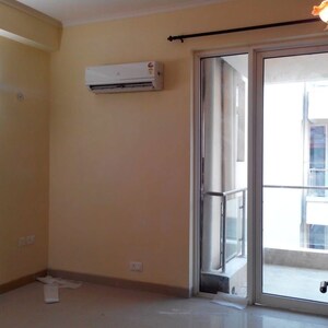 Room in 3 BHK Apartment at Ansal API Esencia, Sector 67 – for Rent
