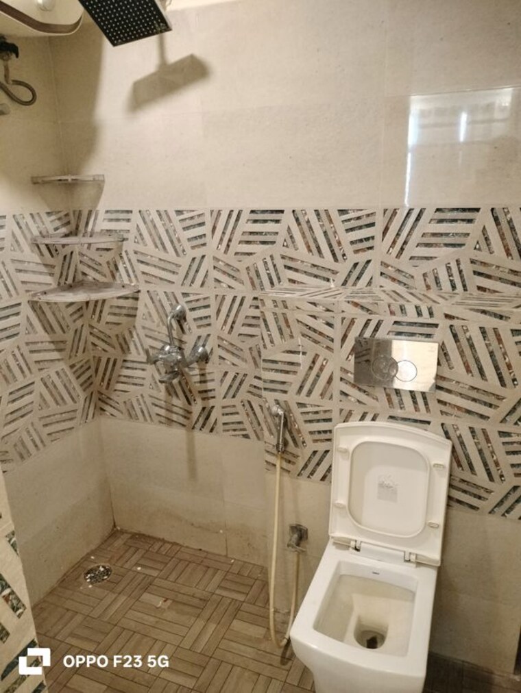 Bathroom, vibhuti khand 4 Bedroom 2400 Sq.Ft. Apartment In Vibhuti Khand Lucknow 10751662