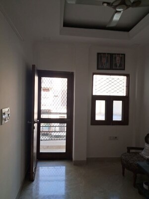 Room in 2.5 BHK Apartment at Sector 65 – for Rent