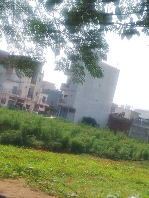 Plot For Sale in Maruti Kunj