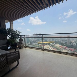 Swimming Pool in 3 BHK Apartment at Ekta Tripolis, Goregaon West – for Sale