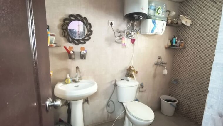Bathroom, aditya-city-apartments 3 Bedroom 1125 Sq.Ft. Apartment In Shahpur Bamheta Ghaziabad 10751703