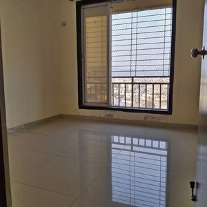 Room in 2 BHK Apartment at Krishna Heights Ghansoli, Ghansoli – for Rent