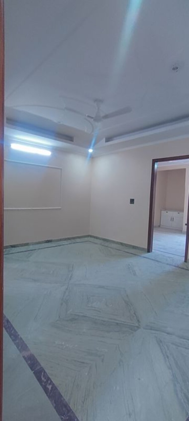Room, ashoka-enclave-3 3 Bedroom 200 Sq.Yd. Builder Floor In Sector 35 Faridabad 10751704