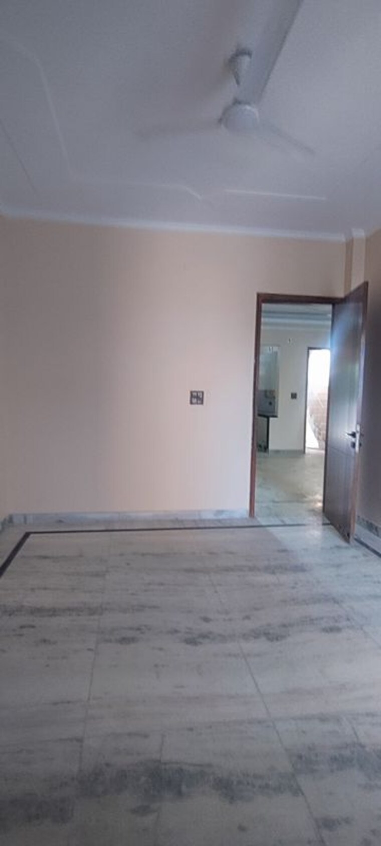 Room, ashoka-enclave-3 3 Bedroom 200 Sq.Yd. Builder Floor In Sector 35 Faridabad 10751704