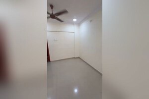Room in 2 BHK Apartment at Royal Classic Co Op Society, Andheri West – for Rent