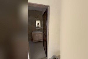 Furnished Amenities in 2 BHK Apartment at Royal Classic Co Op Society, Andheri West – for Rent