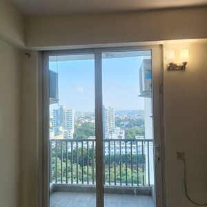 Room in 2 BHK Apartment at Emaar MGF The Palm Drive Studios, Sector 66 – for Rent