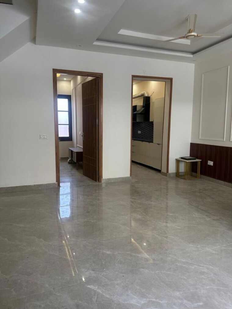 Room, dhakoli 4 Bedroom 100 Sq.Yd. Villa In Dhakoli Zirakpur 10746171