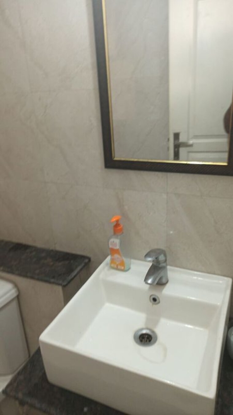 Bathroom, bollywood-esencia 3 Bedroom 1890 Sq.Ft. Apartment In Ghazipur Zirakpur 10751735