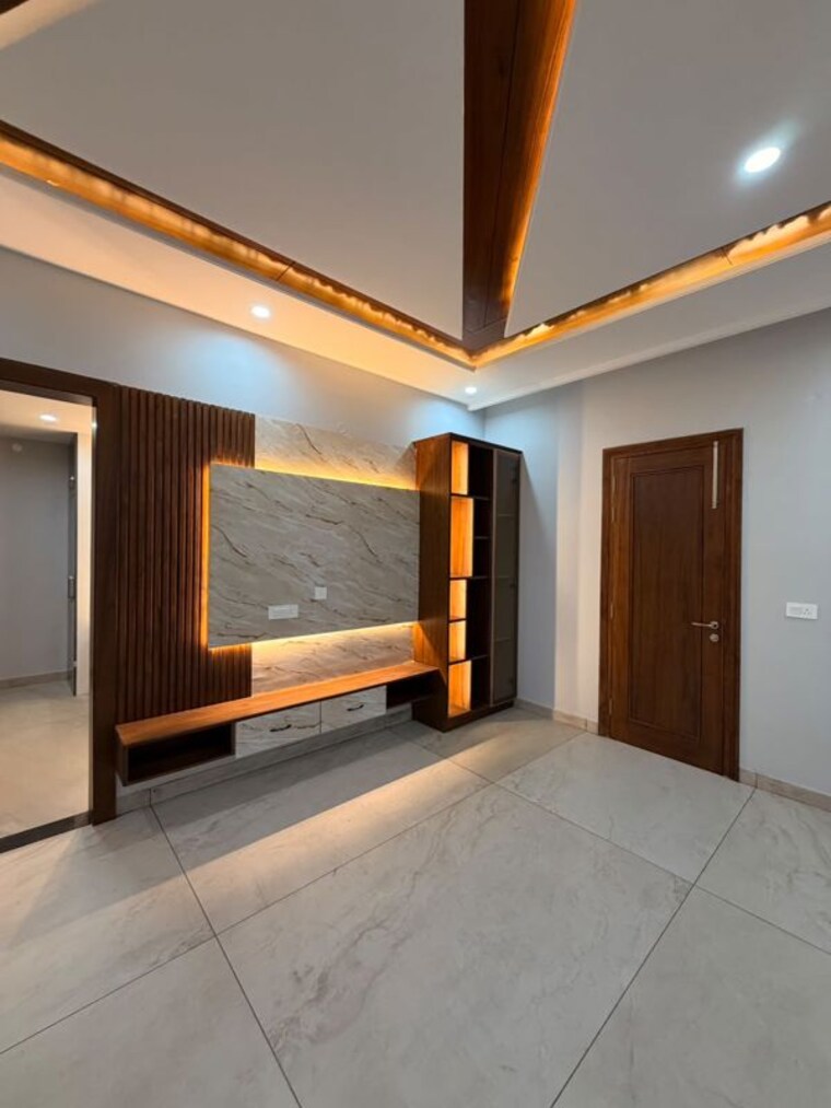Room, mullanpur 6 Bedroom 303 Sq.Yd. Independent House In Mullanpur Mohali 10751743