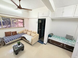 Living Room in 1 BHK Apartment at Aashirwad Apartment Andheri, Andheri East – for Rent