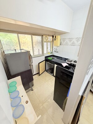 Team Area in 1 BHK Apartment at Aashirwad Apartment Andheri, Andheri East – for Rent