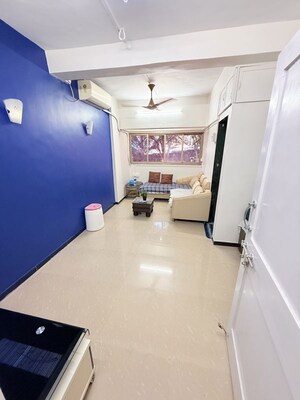 Team Area in 1 BHK Apartment at Aashirwad Apartment Andheri, Andheri East – for Rent
