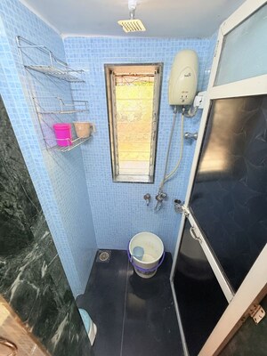 Furnished Amenities in 1 BHK Apartment at Aashirwad Apartment Andheri, Andheri East – for Rent